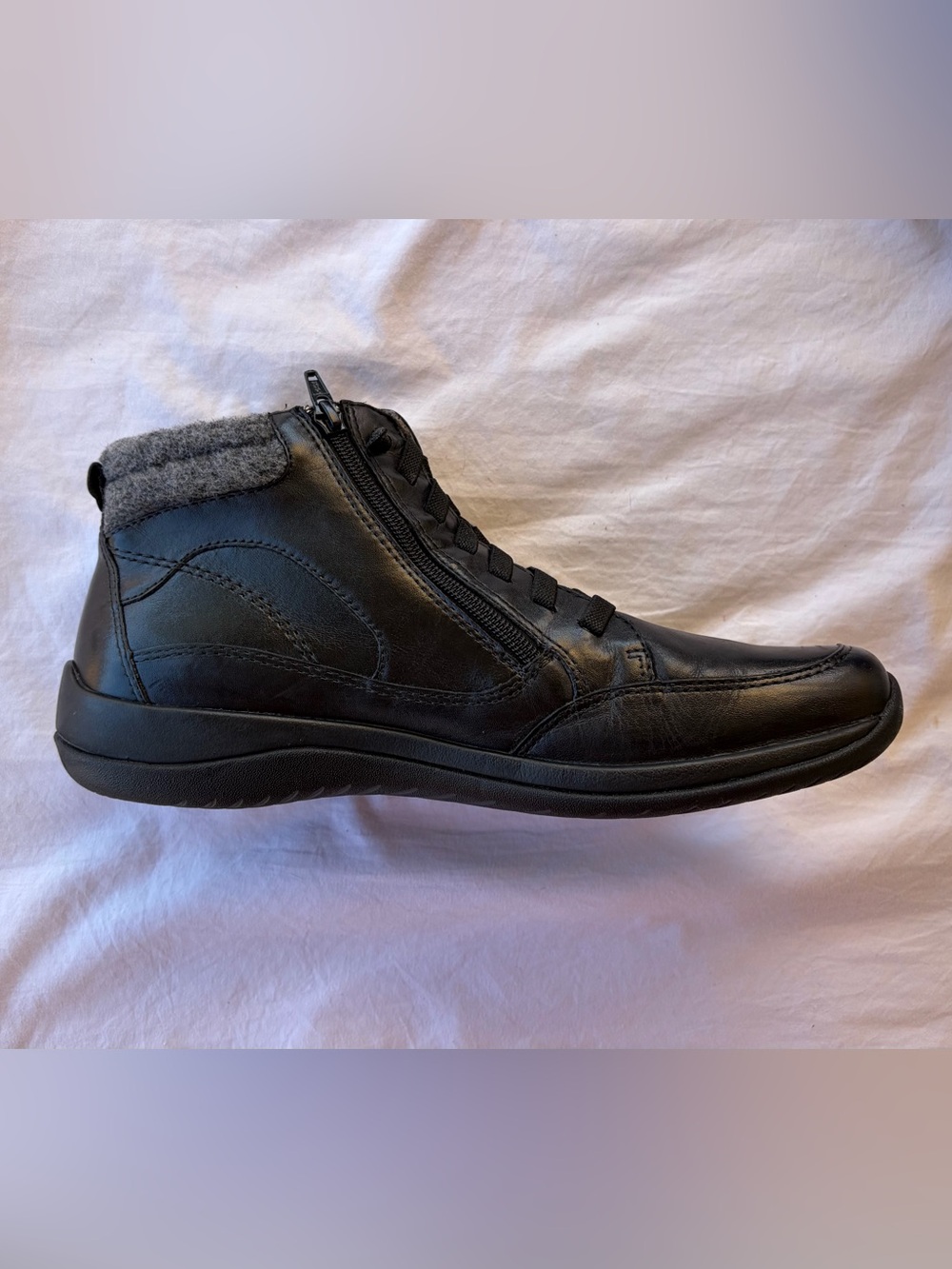 Earth Kara Savant Ankle Boot Side Zip Sz 11 Great Cond Like New!!